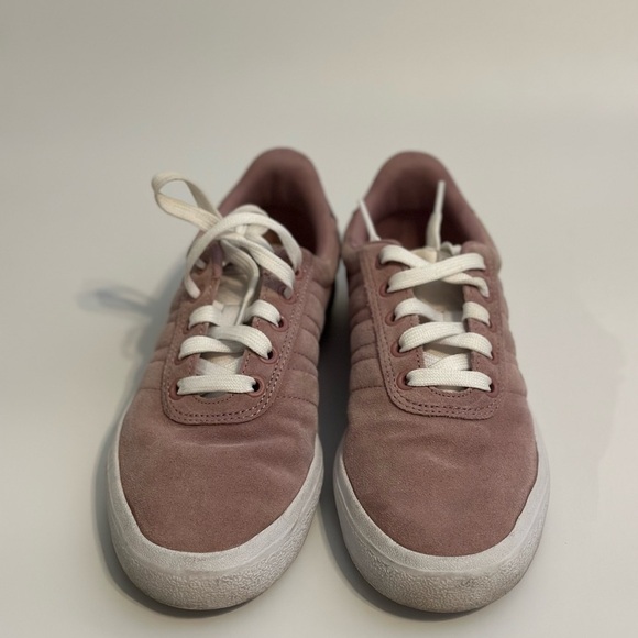 Adidas Women's Essentials Vulc Raid3R Skateboarding Sneakers Pink Size 6 - Picture 4 of 6